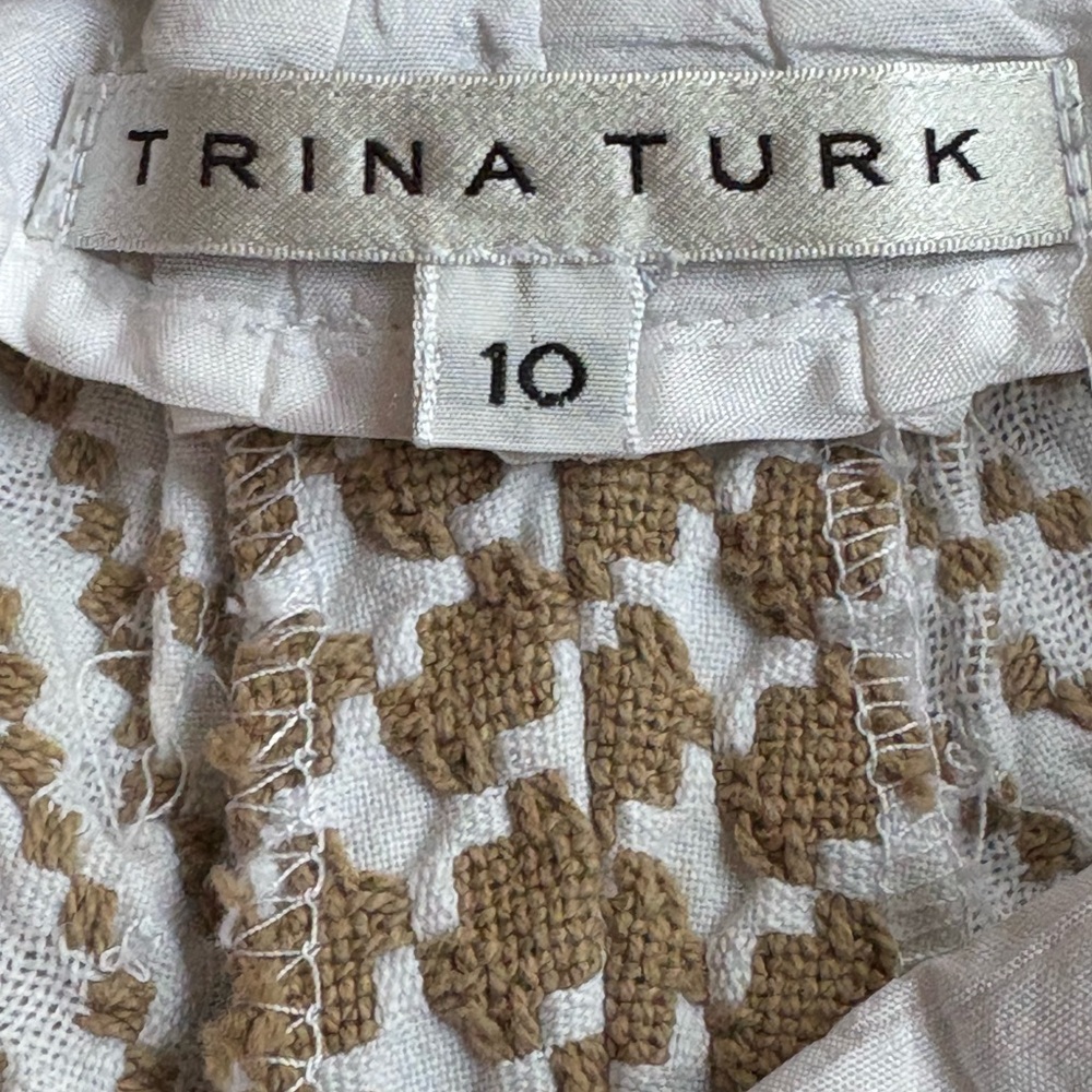 Trina Turk tan and white embroidered shorts - Picture 4 of 5